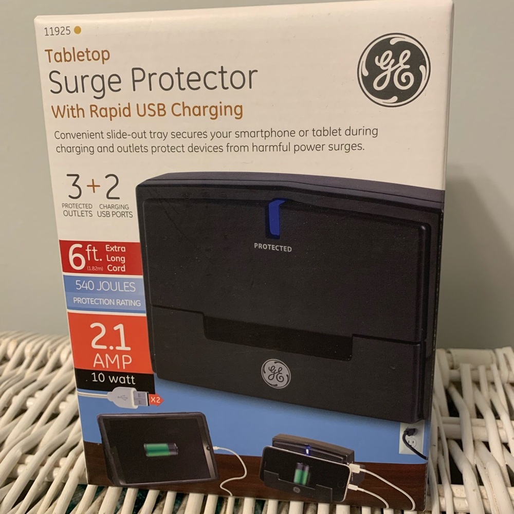 GE 3 outlet 2 USB table top surge protector